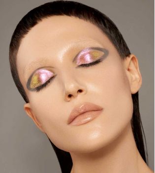 Danessa Myricks - *Infinite Chrome Gemstone Collection* - Eyeshadow & Liner Set - Love Potion