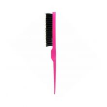 Technic Cosmetics - Brush Back Combing